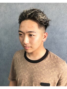 クレオ 福大通り店(CREO) 極道パーマ×ハイライト