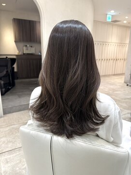 ザックラフィネ(ZACC raffine) グレーベージュ/レイヤーロング/ブリーチなしカラー