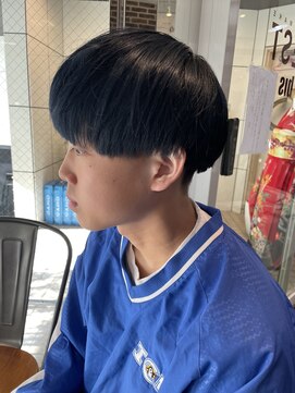 ヘアーアンドメイク ビス(HAIR&MAKE bis) 一回ブリーチでナチュラルハイトーンブルー【立川/加藤沙久楽】