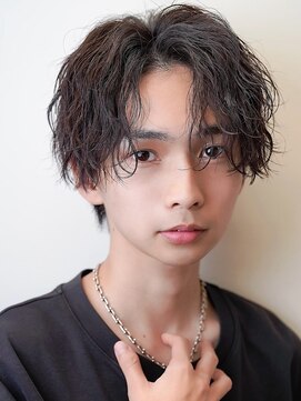 ゼロ 渋谷(XeRo) 【セクシーセンターパート】波巻きスパイラル色気大人ヘア