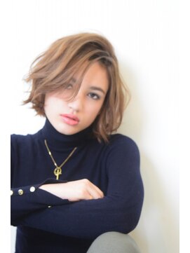 ハリス(Harris) ワンサイドショート/ボブ/ブランジュ/ダブルバンク 表参道/青山