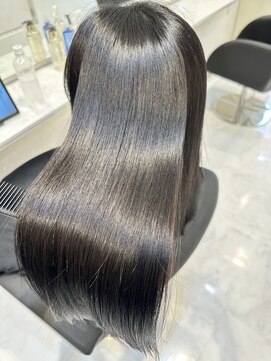 LAPISUTA 門前仲町 ヘアエステ【髪質改善美容院LAPISUTA門前仲町】