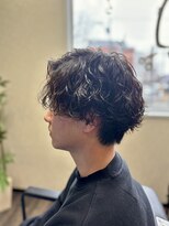 髪きる、ところ。&nbsp;波巻きパーマ×センターパート