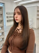 ヒュー 広島(HEW)&nbsp;20代30代外国人風シースルーレイヤーカットダークグレージュ