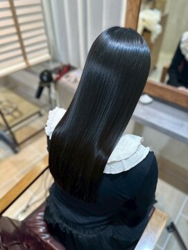 ラウラアンドロー(LAURA&RO) ナチュラルロング髪質改善縮毛矯正/塚口/美髪専門ダメージレス