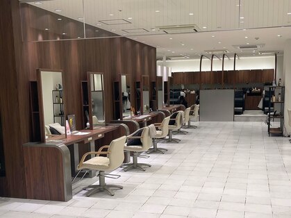 オアシスアヴェダ 東武船橋(OASIS AVEDA)の写真