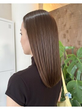 零秒女髪 千里丘店 髪質改善で叶える艶やか美髪の上品ロング艶髪髪質改善カラー艶感