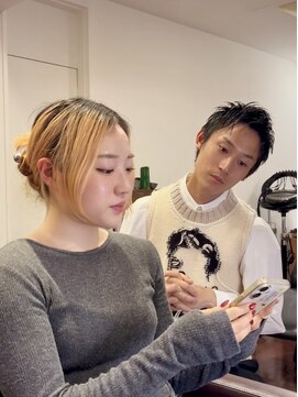 ヘアーサロンテン モトアザブ(hair salon Ten motoazabu) ワンホンレイヤー/ミルクティーブロンド/ダークブルー/麻布十番