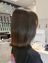 ログ(log)&nbsp;ニュアンスパーマ　髪質改善カラー　顔まわり　レイヤー　艶髪