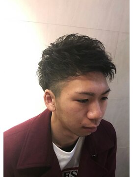 プレミアムバーバー 赤坂店(PREMIUM BARBER produce by HIRO GINZA) カジュアルパーマスタイル<赤坂><理容室>