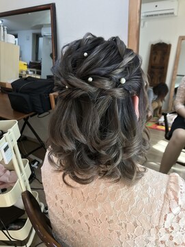 ロカット サロン(Roquat Salon) ハーフアップパールアレンジ【ヘアアレンジ 袴/立川南/立川】