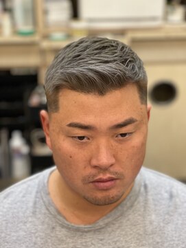 外人風短髪フェードカットハイライトカラー L 銀座マツナガ 神田店のヘアカタログ ホットペッパービューティー 外人風短髪フェードカットハイライトカラー L 銀座マツナガ 神田店のヘアカタログ ホットペッパービューティー