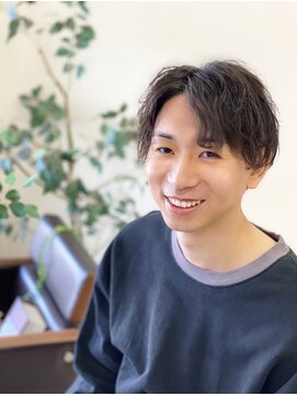 ヘアシエスタ ハル(hair siesta HALU) センターパート パーマスタイル