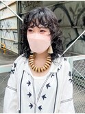 スパイラルパーマ　クルクルパーマ　強めパーマ　外国人風　黒髪