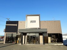 ラグーンアライブ(LAGOON ALIVE)の雰囲気（広々とした居心地の良いサロンです(^^)ゼヒお越しくださいませ♪）