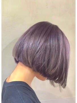 プレヴィア(PREVIA) 前下がりシンプルボブ