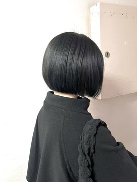 キャンバス バイ ネオリーブ 横浜西口(Canvas by neo.) 切りっぱなし　丸みボブ　ボブカット