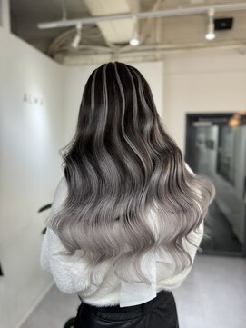 アルマバイロサ(ALMA by ROSA) 圧倒的オーダー!バレイヤージュエクステ/担当:RENTA