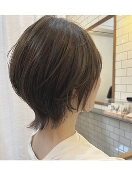 ザ セントラル(THE CENTRAL) 外ハネショート前髪小顔カットモテ髪