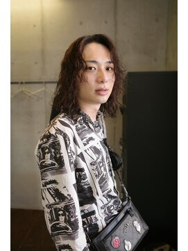 スピンオフシフト(SPIN-OFF SHIFT) ミディアムパーマ