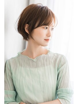 トッカ ヘアアンドトリートメント 難波店 くびれ可愛いショートボブ