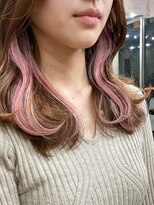 サクラ オモテサンドウ(SAKURA)&nbsp;インナーカラーホワイトピンクベージュ◎ブリーチ/髪質改善