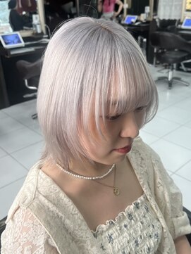 プライズ 錦糸町北口店(prize) ショート/ホワイト/顔周りレイヤー 錦糸町岩崎