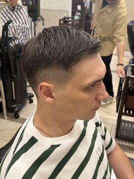 オアゾバーバー(OAZO BARBER) ３ミリ刈り上げ