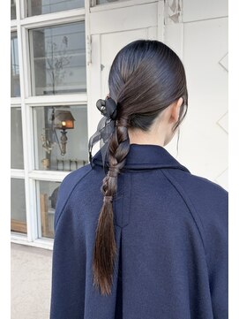 ヘアメイク バースデイ(Hair make Birth Day) 編みおろし/タイトアレンジ/結婚式ヘア/お呼ばれヘア