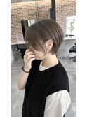 ショートボブ