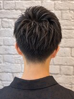 グレイスフルバーバー 新宿パークタワー店&nbsp;新宿理容室でメンズカット◎刈り上げビジネスベリーショート