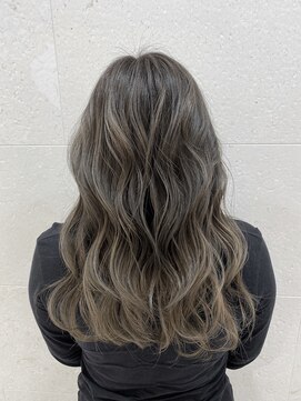 シャンティ 札幌駅前店(Shanti) モノトーンカラーグレー　【本間　大貴】