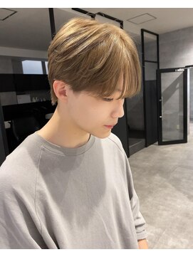 アンダーバーホワイト(_WHITE) 韓国 シースルーマッシュ