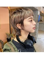 ガタカ(GATTACA)&nbsp;ローライトとベージュのウルフヘア