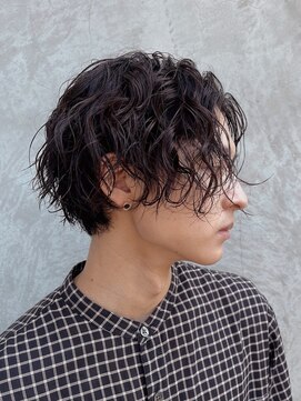 フィフス 渋谷(fifth) メンズロングパーマ波巻きスパイラルツイスト前下がりボブ