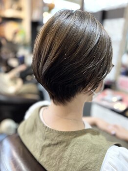 レイライン(Hair&Make salon Rayline)の写真/大人女性におすすめの"愛されショートヘア"をご提案!どの角度から見ても美しいシルエットにうっとり…*