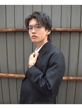 フリーク バーバーショップ 都島店(FREAK BARBER SHOP) 黒髪韓国マッシュニュアンスパーマコンマバングセンターパート