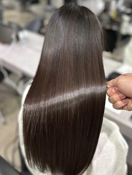 キュア 表参道(CURE) 黒髪/グレージュカラー/ココアベージュ/ヘルシーロング/表参道