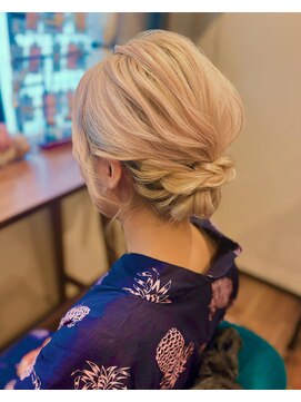 メゾンドミニョン(Maison de Mignon) 浴衣シニヨンヘア