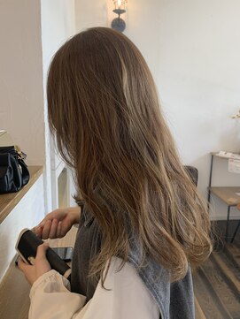 ヘアー ミュゼ 大西店(HAIR Musee) 透明感たっぷりベージュ