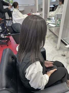 ディーボーイリタ 光の森(D-BOY Lita) グレーカラー