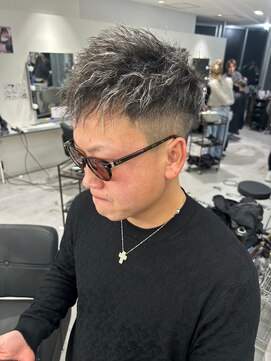 メンズサロン キング 梅田店(Men’s salon K!ng) 波巻きツイストスパイラルパーマ/フェザーパーマ/眉毛/メンズ