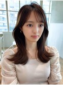 韓国風レイヤー/外ハネくびれ/ミディアムレイヤー/ぱっつん前髪