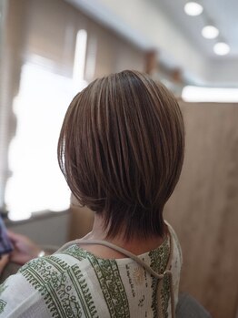 フラワーオーガニック(flower organics)の写真/明るめの白髪染めを楽しむ大人女性のためのこだわりサロン♪髪色を暗くしたくない方に☆