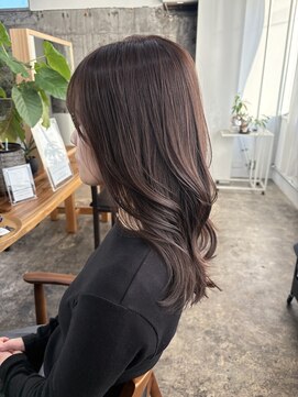 【江幡担当】イエベ春さんに似合うオリーブベージュ