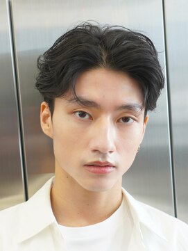 フィフス 原宿(fifth) センターパートフェザーパーマ刈り上げニュアンスパーマ韓国ヘア