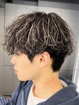 フィフス トウキョウ (fifth TOKYO) シャドウパーマ波巻きツイストスパイラルメンズハイライトパーマ