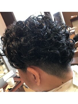 ヘアーマジックモガ 木更津店 メンズ2ブロックハードパーマ