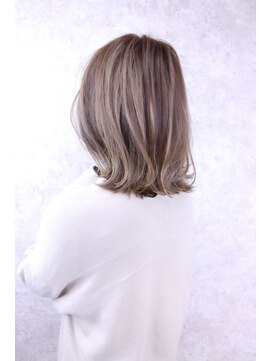 キャアリー(Caary) 福山市 Caary 透明感ハイライトベージュカラー★