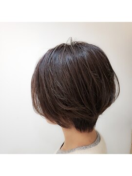 ネイロ(NE/LO) ハンサムショート×ハイライトカラー